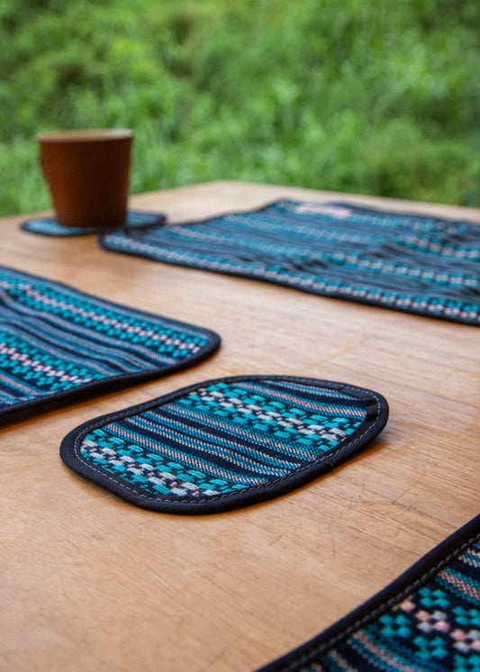 Bolivian Aguayo Table Set